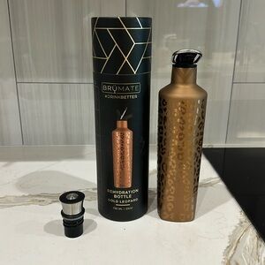 NEW Brumate rehydration bottle